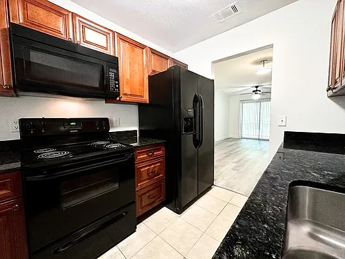 Hickory Plantation Apartments Photo 1