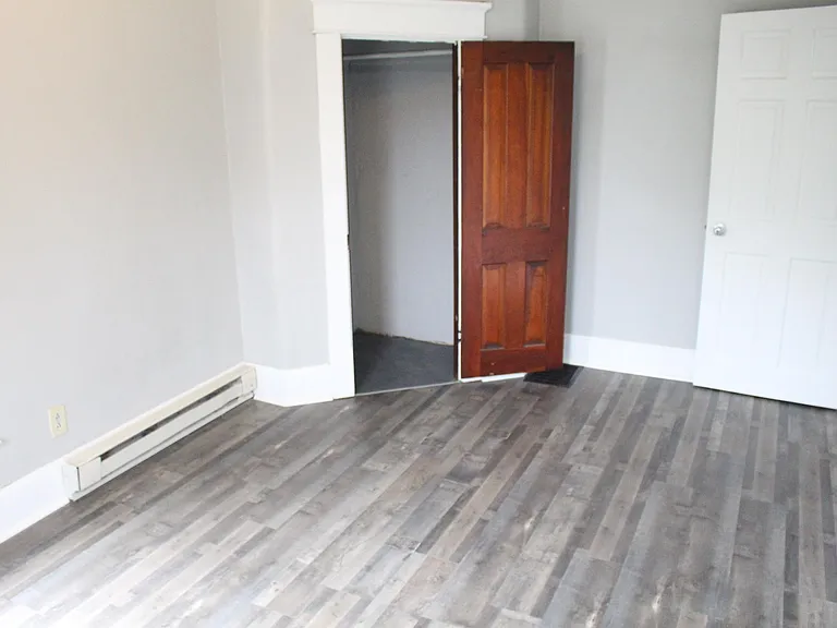 142 N Lancaster St — Photo 12
