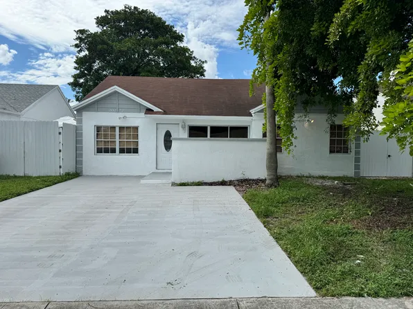 20272 NW 32nd Ave, Miami Gardens, FL 33056