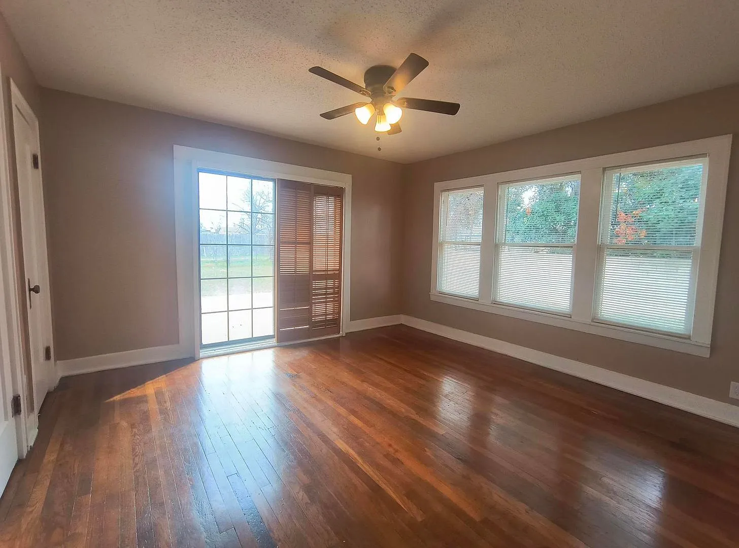 Charming 2-Story Brick Home With Detached Garage Available Now! — Photo 3