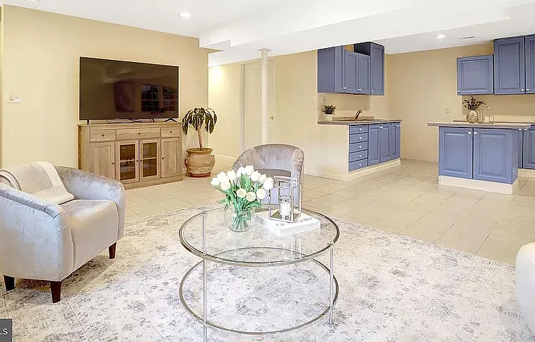 6703 Oak Dr — Photo 38