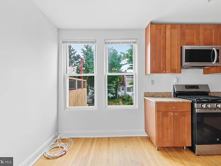 440 Delafield Pl NW — Photo 12