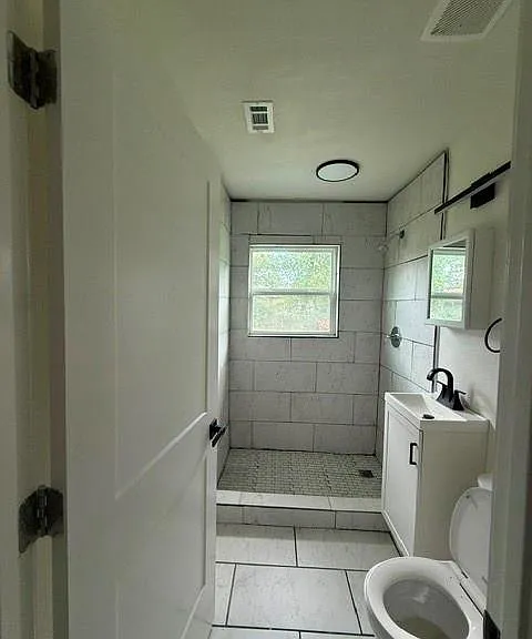 5950 Southville St — Photo 5