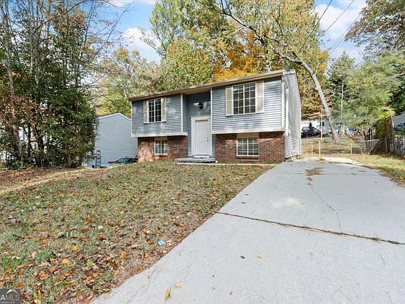 2nd image of 2116 Scarbrough Rd