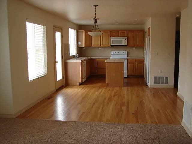 7261 Grand Prairie Dr — Photo 6