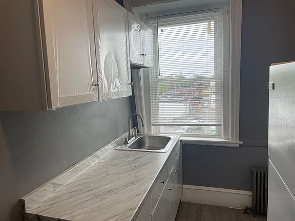 2nd image of 163 Elmwood Ave #8