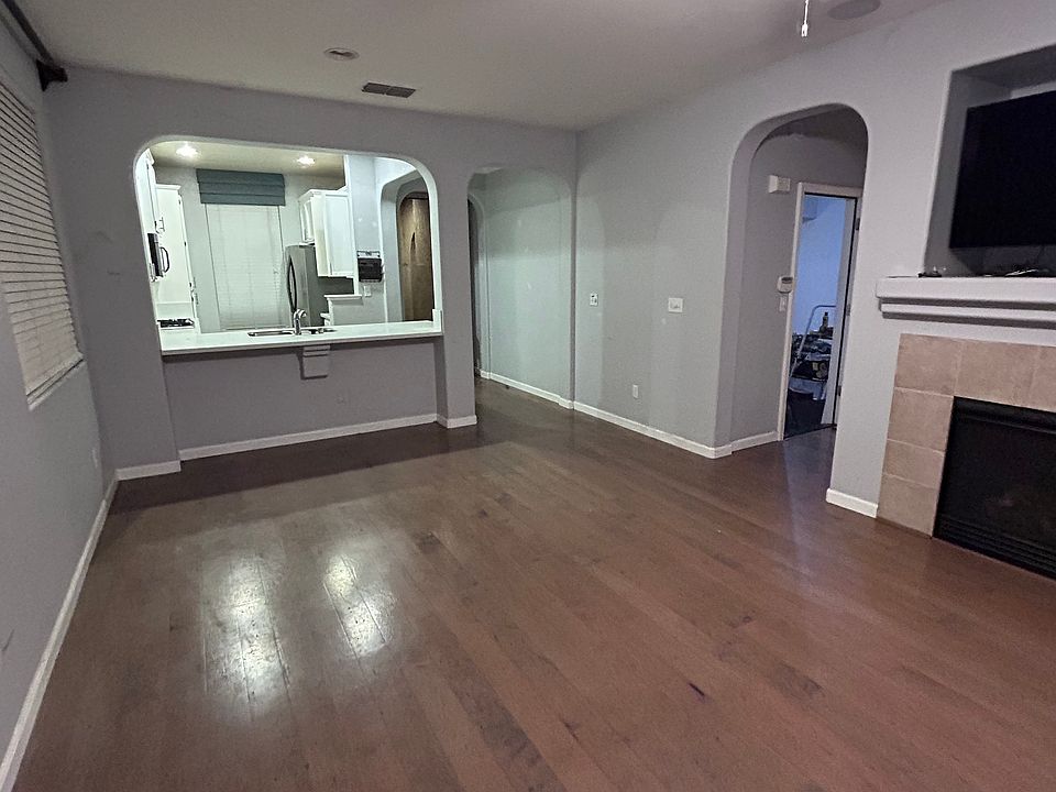 1st image of 3126 Tolliver St