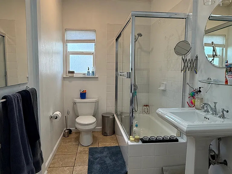 2180 Geary Rd #1 — Photo 13