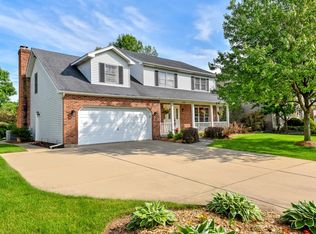 1132 Challenge Dr, Batavia, IL 60510