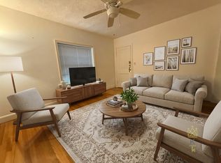 15 Beechcroft St APT 2, Brighton, MA 02135