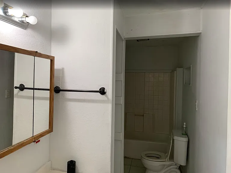 5835 Albert Dr — Photo 2