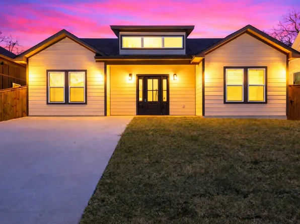 908 N 10th St, Waco, TX 76707