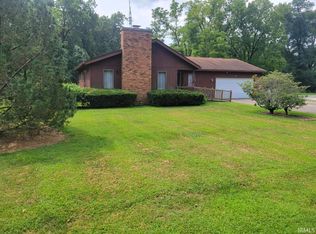 11 Kelly Dr, Washington, IN 47501