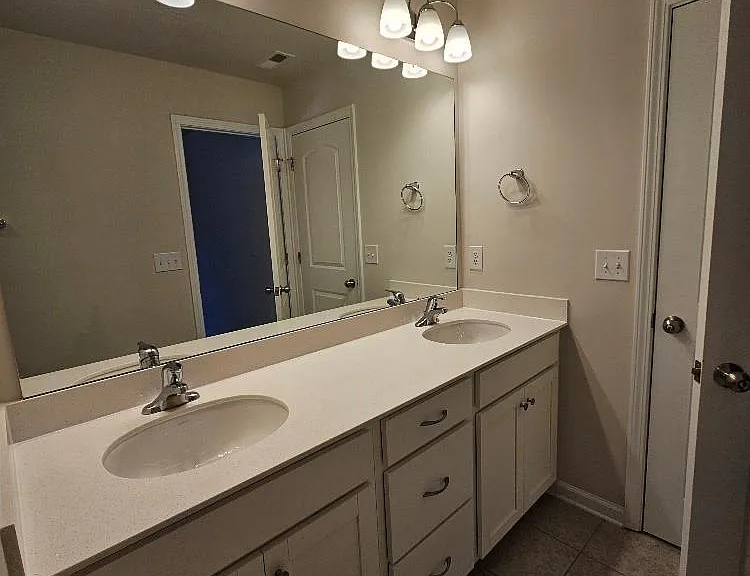 3108 Cheyney Park Dr — Photo 35