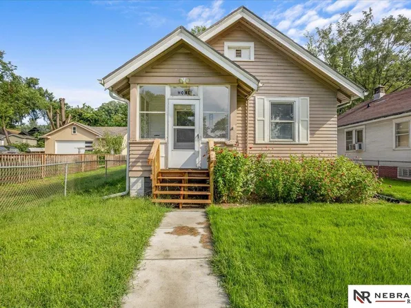 4522 Larimore Ave, Omaha, NE 68104