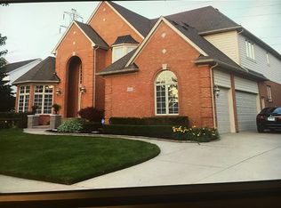 54404 Pelican Ln, Shelby Township, MI
