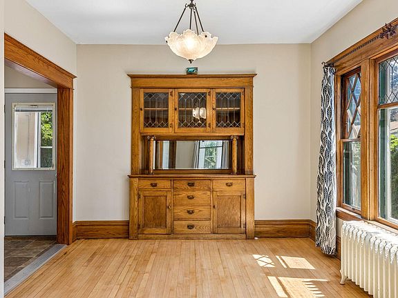 5th image of 4119 Pleasant Ave