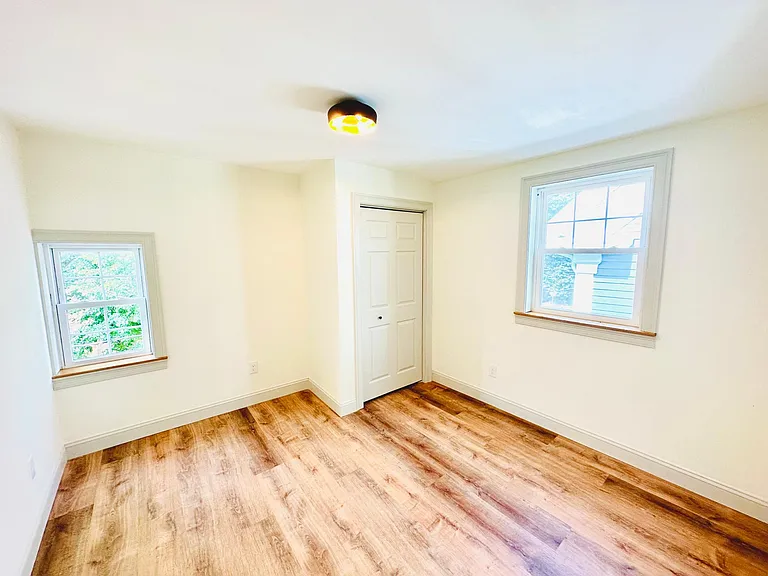 78 Arnold St #2 — Photo 5