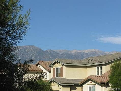 Awesome view of mountains!