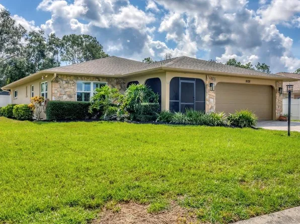 5131 Country Meadows Blvd, Sarasota, FL 34235