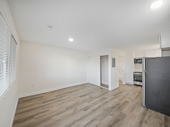5th image of 5107 Passons Blvd APT 110