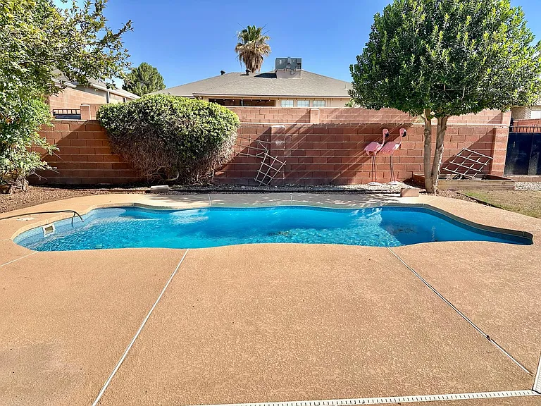 1104 San Miguel — Photo 20