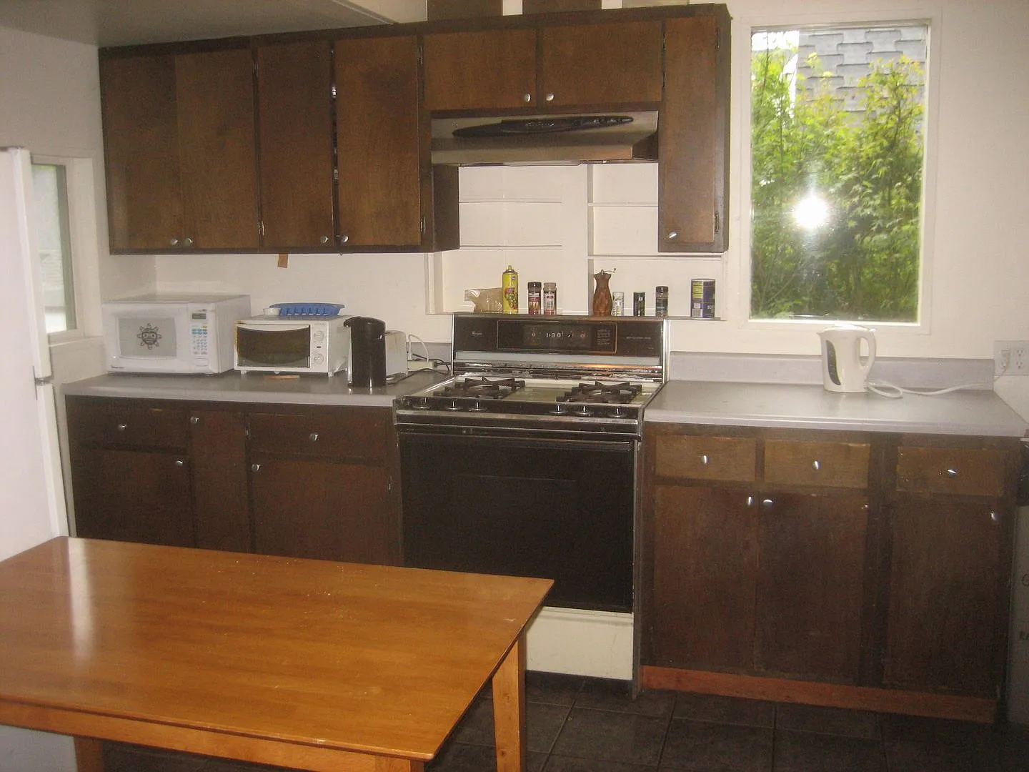 2141 — Photo 2