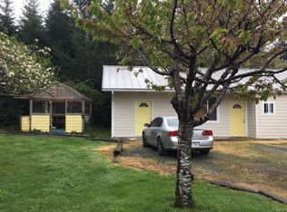 55039 Watchbird Dr #A, Bandon, OR 97411