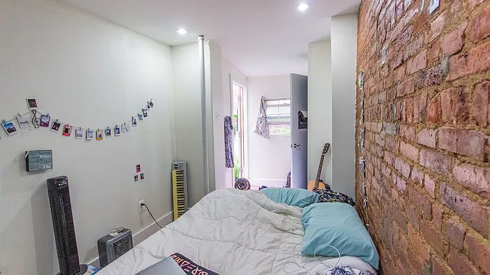 Rented by Nooklyn NYC LLC | media 37