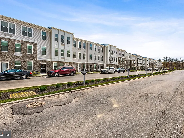 2307 Prince Hall Dr — Photo 46