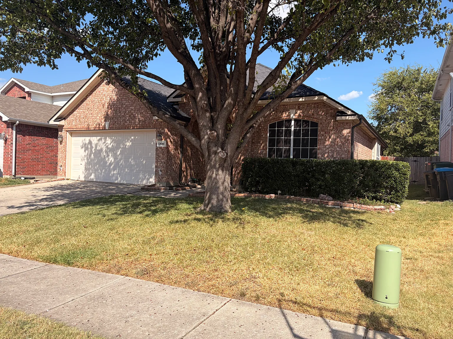4 bed, 1757 sqft, $2,100 — Photo 2