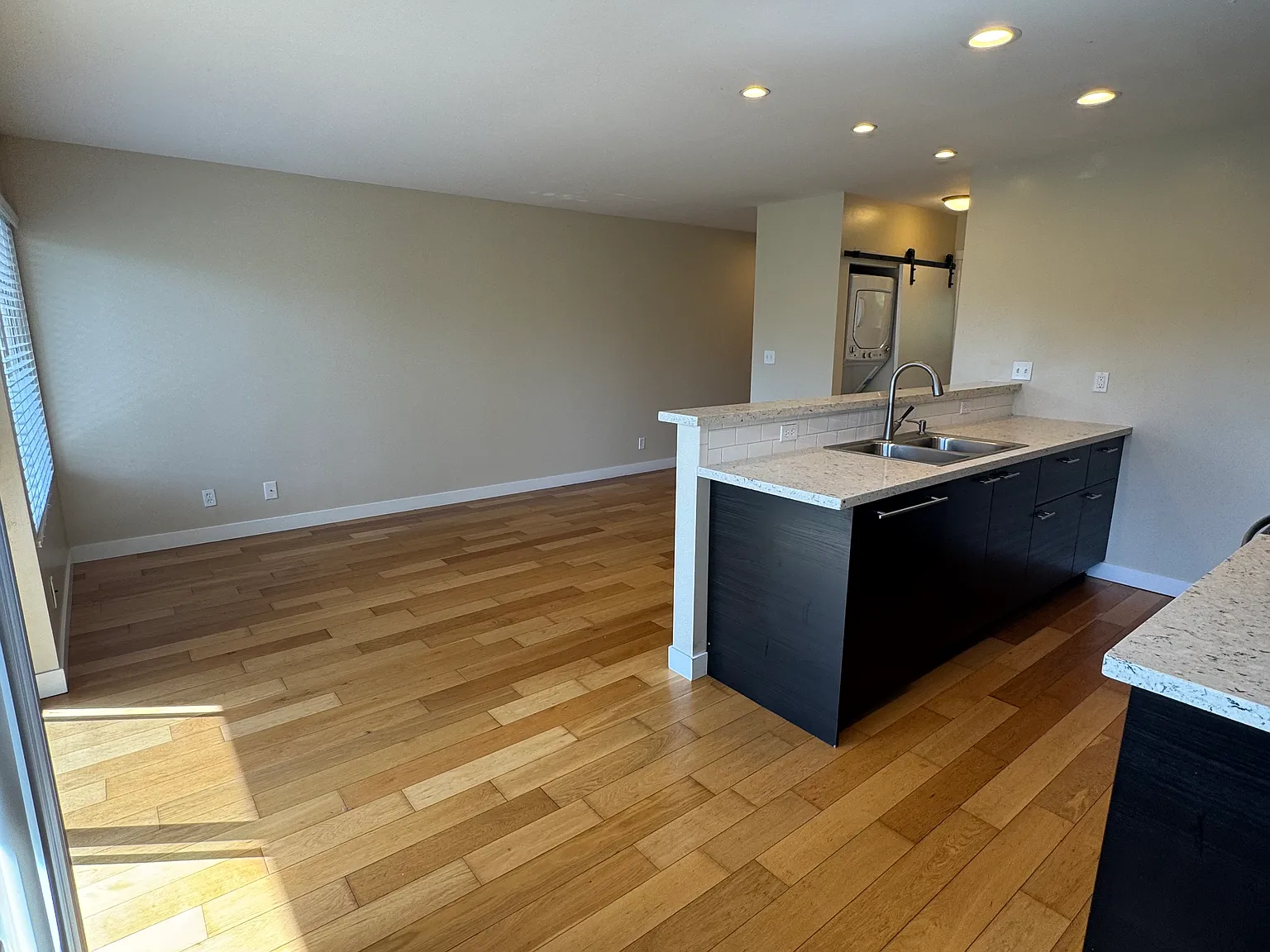 1 bed, 700 sqft, $1,675 — Photo 4