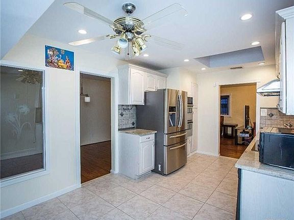 4th image of 80 Ellensue Dr