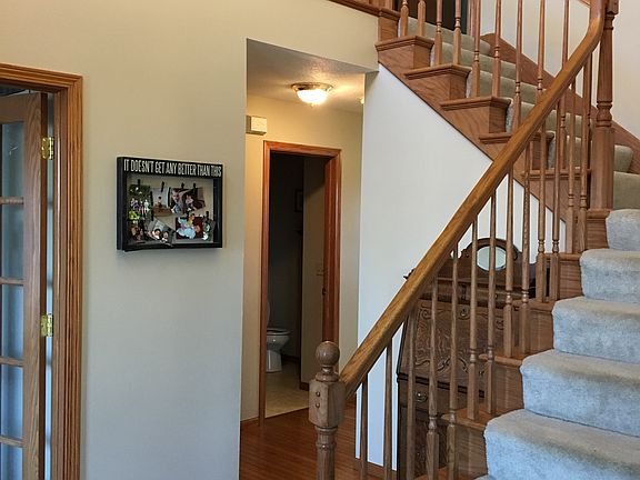 2 story foyer