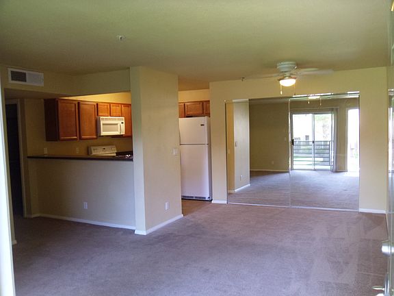 2nd image of 2121 Blue Breeze  Dr #206