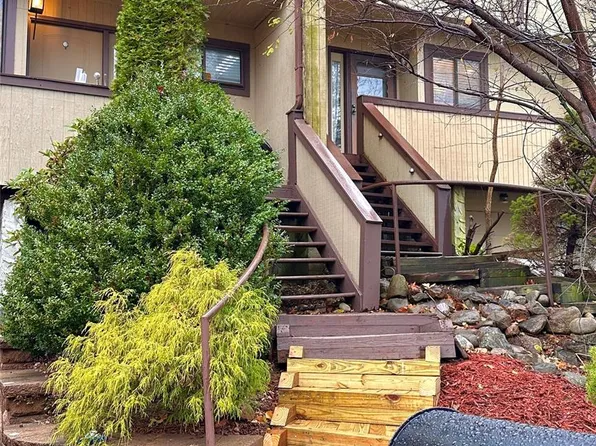 15 Rockledge Drive, Suffern, NY 10901