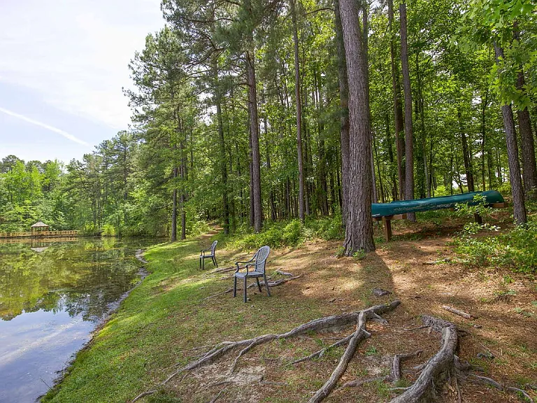 305 Skipping Water Dr — Photo 41