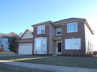 285 Saint James Pkwy, Sugar Grove, IL 60554