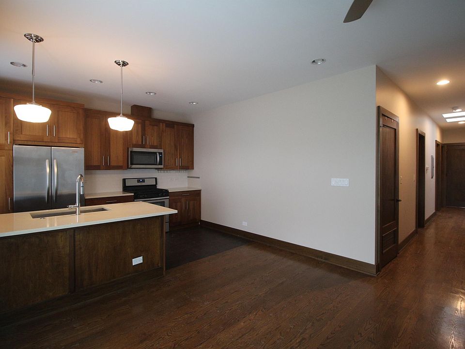 1st image of 3440 N Southport Ave