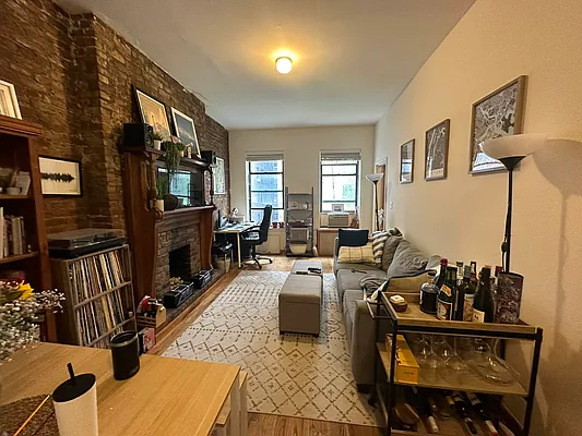 Rented by Guidance Realty Corp. | media 8