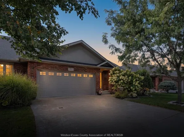 2207 Katella Ave, Windsor, ON N8P 0A4