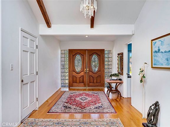 5th image of 2765 Colby Ave