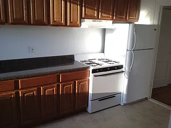 Rented by Metro Garden Realty NYC