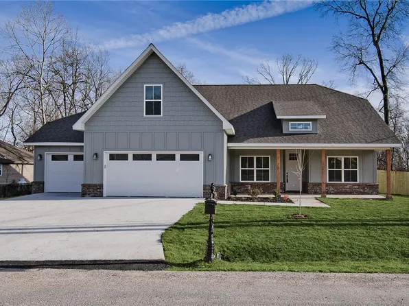 2 Bobwith Ln, Bella Vista, AR 72714