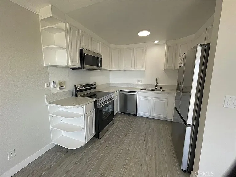 2037 S Coast Hwy #1 — Photo 5