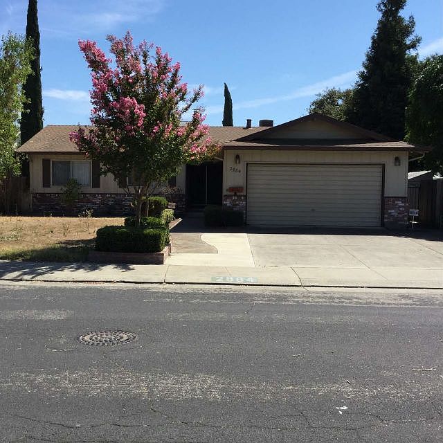 1st image of 2884 Chauncy Cir