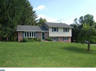 211 Hadfield Rd, Downingtown, PA 19335