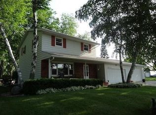 3817 Sunhill Dr, Madison, WI 53718