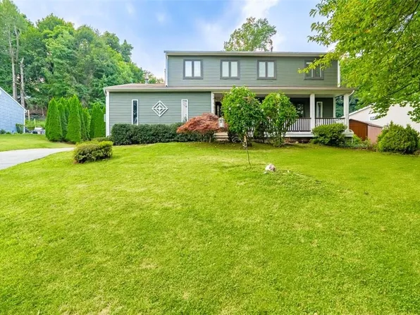 14 Pelham Avenue, Nanuet, NY 10954