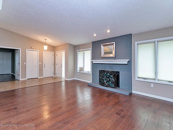 3rd image of 2366 Emerald Forest Cir